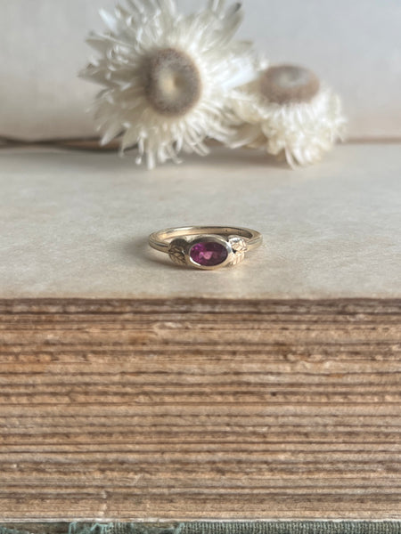 10k Yellow Gold and Tourmaline Ring with engraved leaves