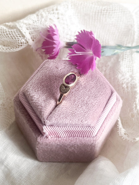 10k Yellow Gold and Tourmaline Ring with engraved leaves