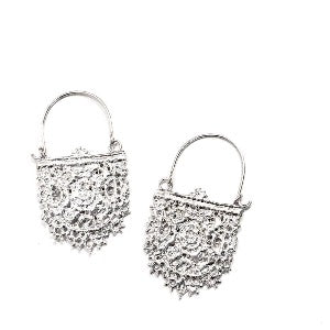 Solid sterling silver hoop earrings made from lace that has been molded and cast.   Material: Sterling Silver  Size: Approx. 4 cm in length.      *Each piece of jewellery is made by hand and may vary slightly