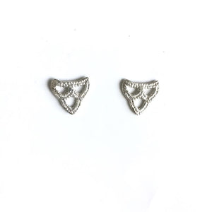 sterling silver cast lace scallop arch stud earrings
